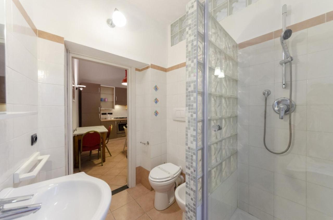 Joivy Warm Family Flat For 9, Near Porto Antico Apartamento Génova Exterior foto